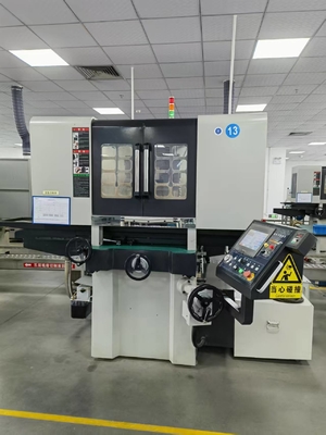2750X2100x2430mm ابعاد کلی ماشین خرد کردن سطح با 1.1KW موتور چرخ و سرعت جدول 0-3m/min